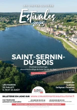 Affiche des visites guidées à St Sernin de l'été 2025 avec une vue aérienne du village, derrière l'étang et le barrage.